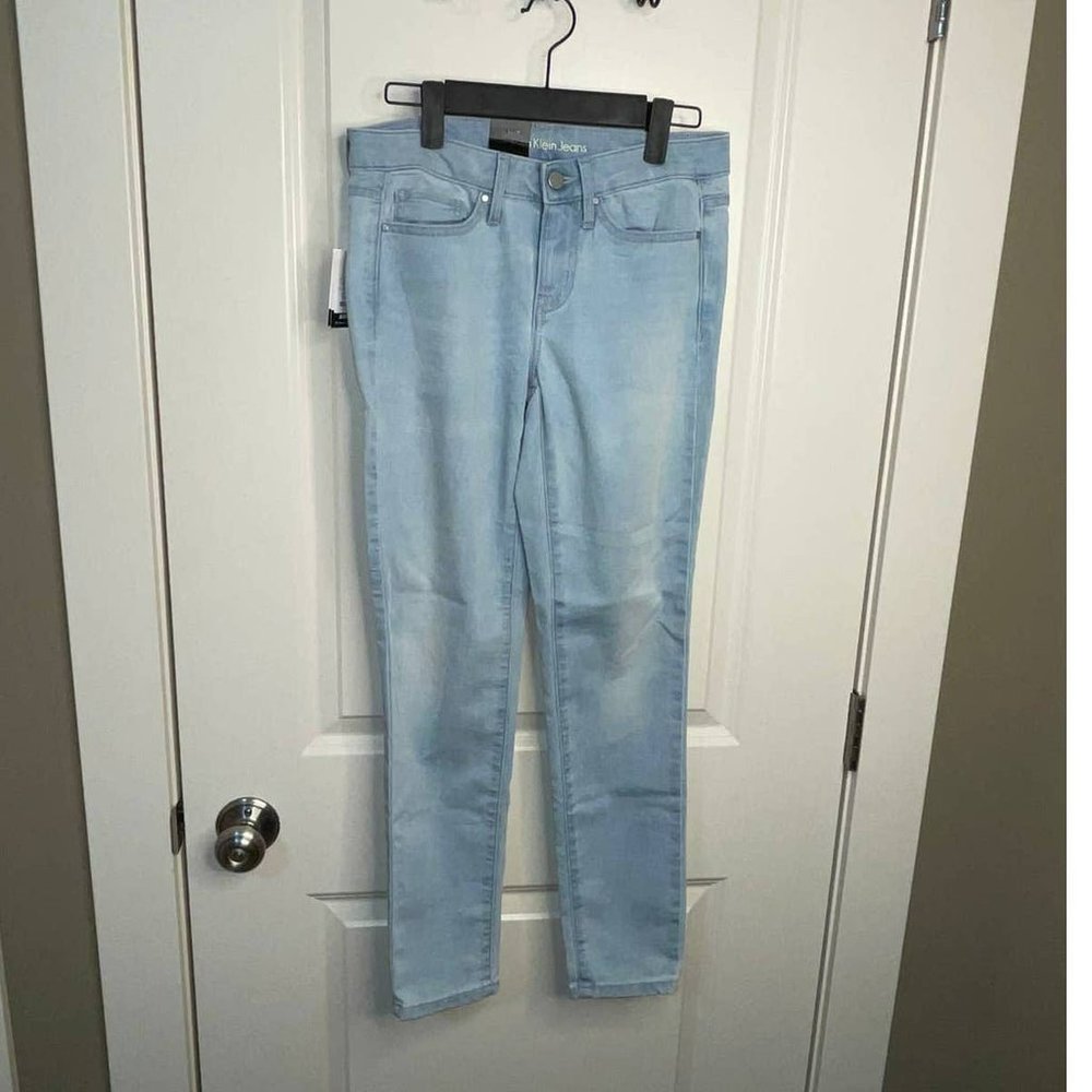 Calvin Klein Ankle Skinny Jeans Size 4 NWT